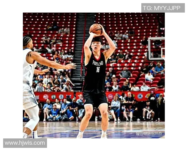 杨翰森异乡拼搏：篮球梦想的坚持与热爱，新赛季支持助力前行